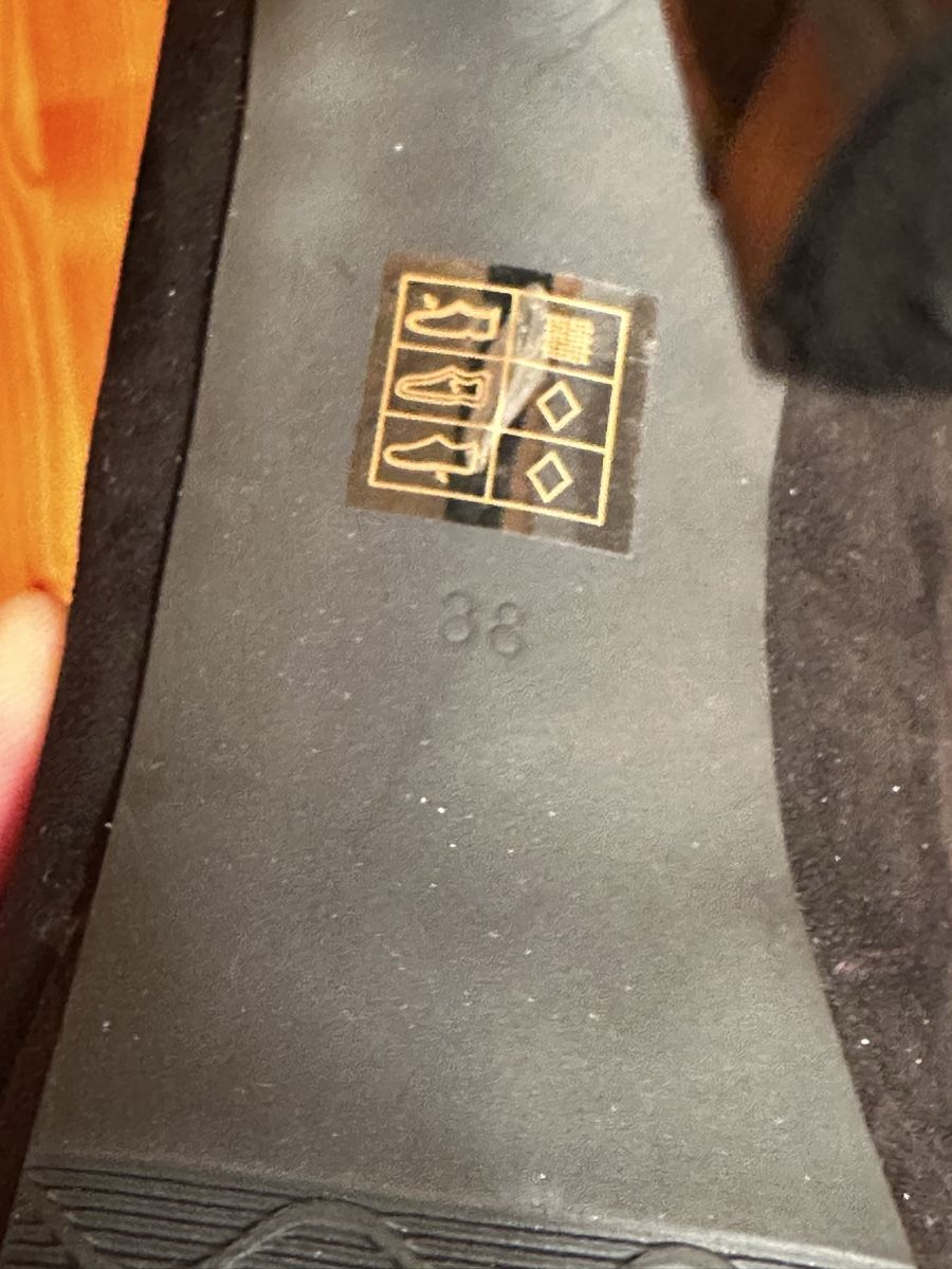 Scarpe da donna: Schwarze Pumps von Even&Odd, Grösse 38 – Usato da St.Moritz venduto da El_telemarco 3