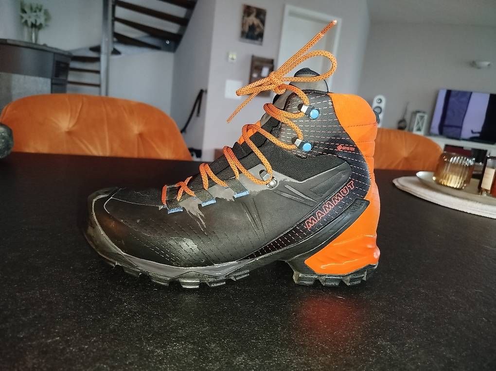 Chaussures femmes: Mammut Wanderstiefel  – D'occasion à Diepflingen par cat_vv2t 2
