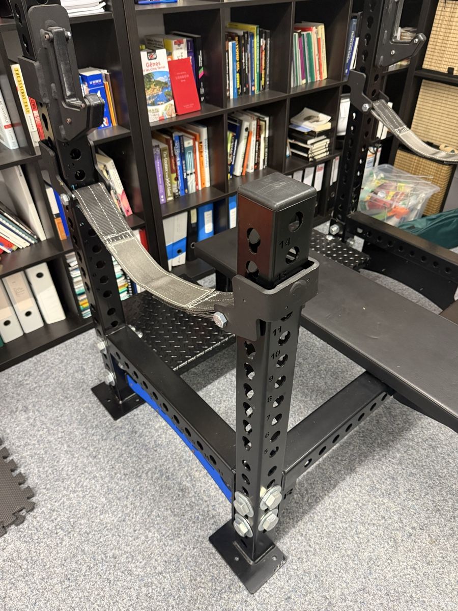 Rogue Hometrainer: Support de musculation Rogue avec banc, bon état – Gebraucht aus St-Prex von RR1973 5