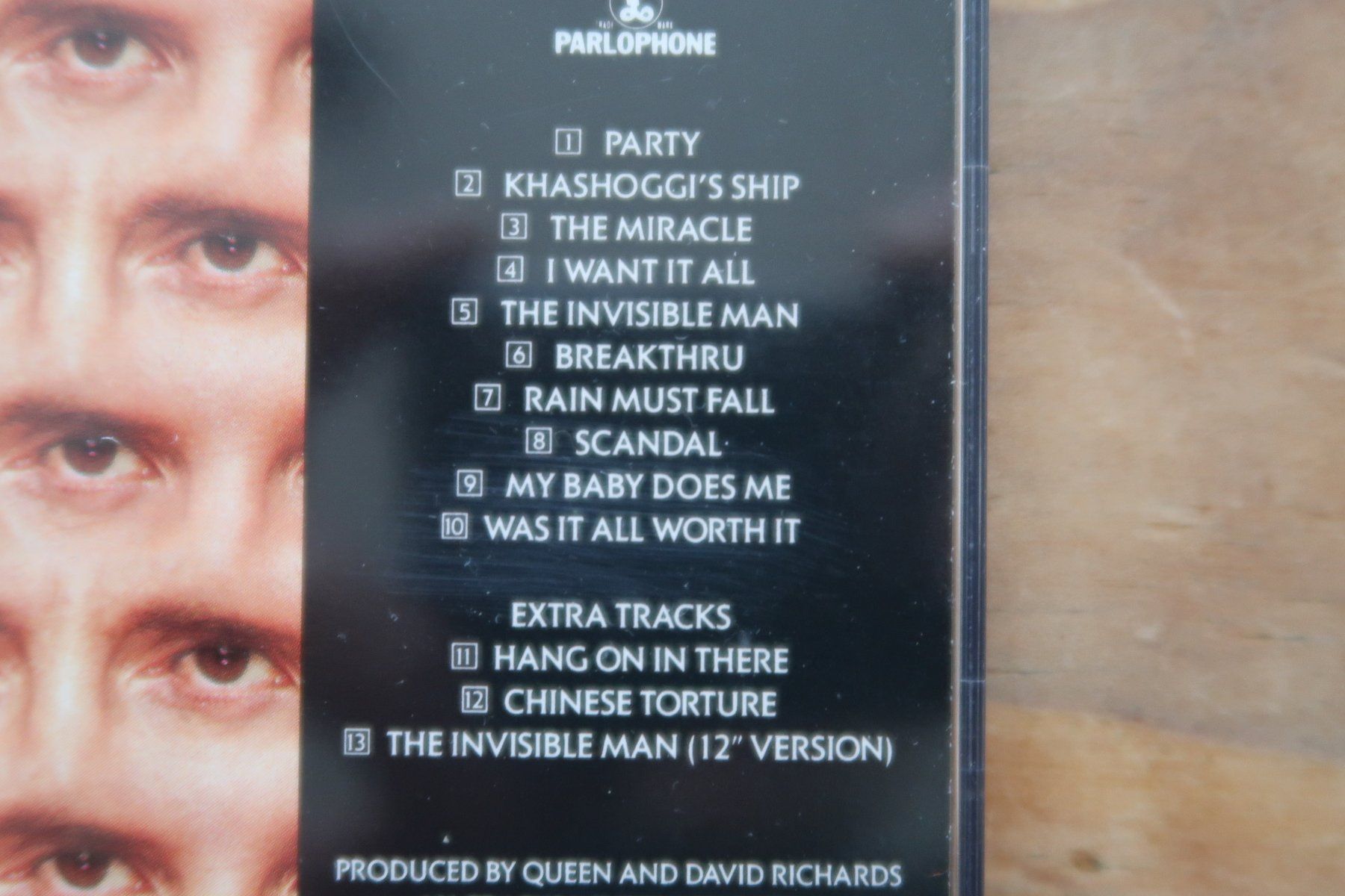 CD: QUEEN - THE MIRACLE - mit 3 BONUS TRACKS - CD – Usato da Basel venduto da Patiscat 2