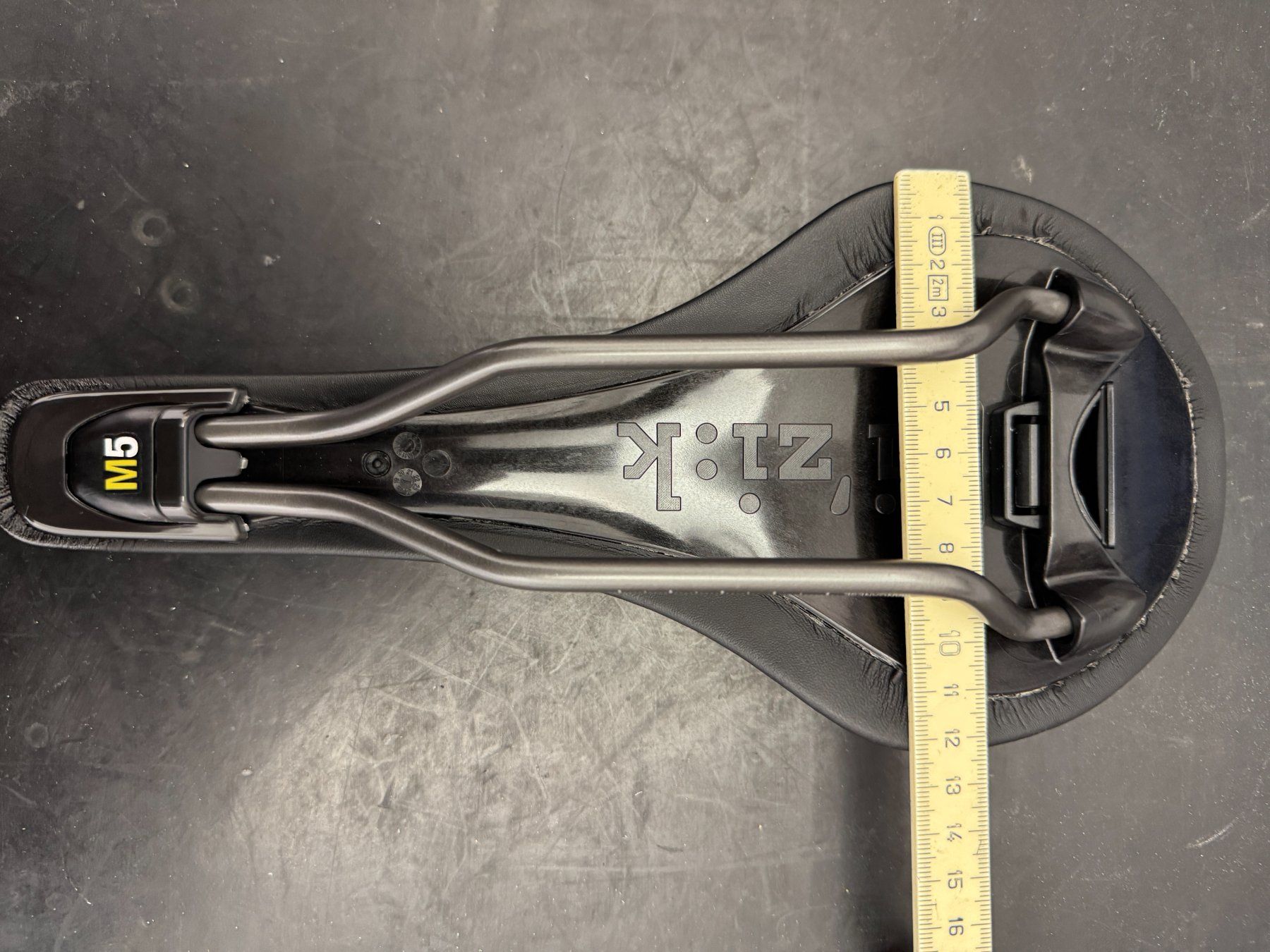 Fizik Pezzi di ricambio: Fizik Tundra MTB Sattel – Nuovo e nell'imballaggio originale da Zürich venduto da Velofabrik01 1