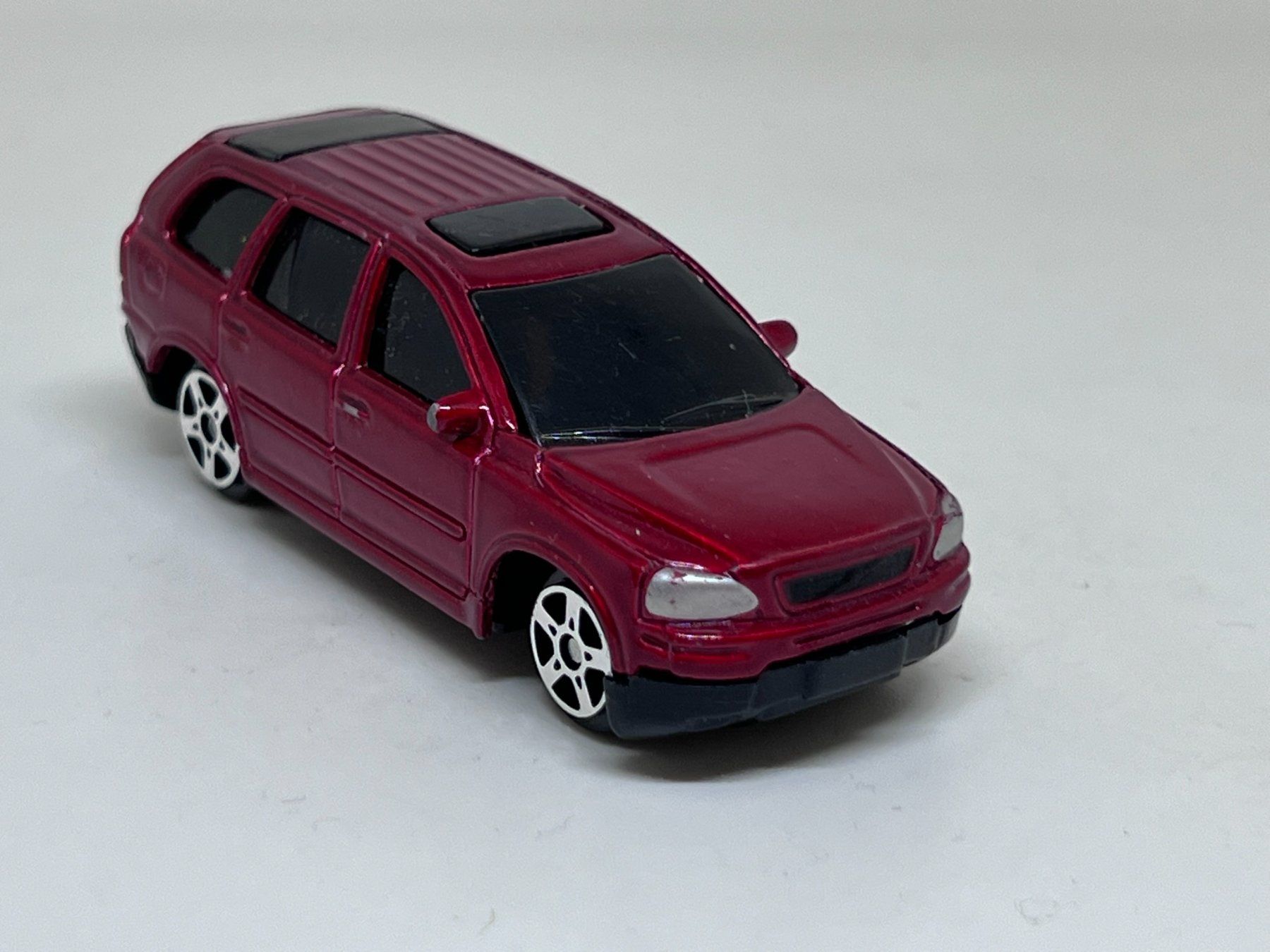 Maisto Modellini d'auto: Maisto Volvo XC90 #271 – Usato da Wildegg venduto da LaaBoutique