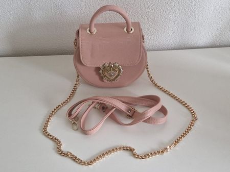 Süsse Mini Handtasche in Rosa mit Gold-Details, neuwertig