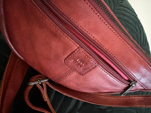 Borse da donna: Tasche Halfmoon Marke 'Bear Design' – Usato da Winterthur venduto da juve1972 2