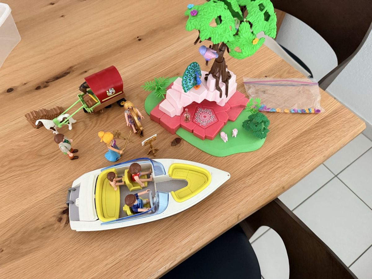 Playmobil Spielzeuge: Lot de Playmobil super 4 et divers – Gebraucht aus Yverdon-les-Bains von guigui_1976 2