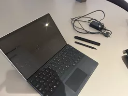 Verkaufe mein Microsoft Surface Pro 8 (Intel i5, 16 GB RAM, 
