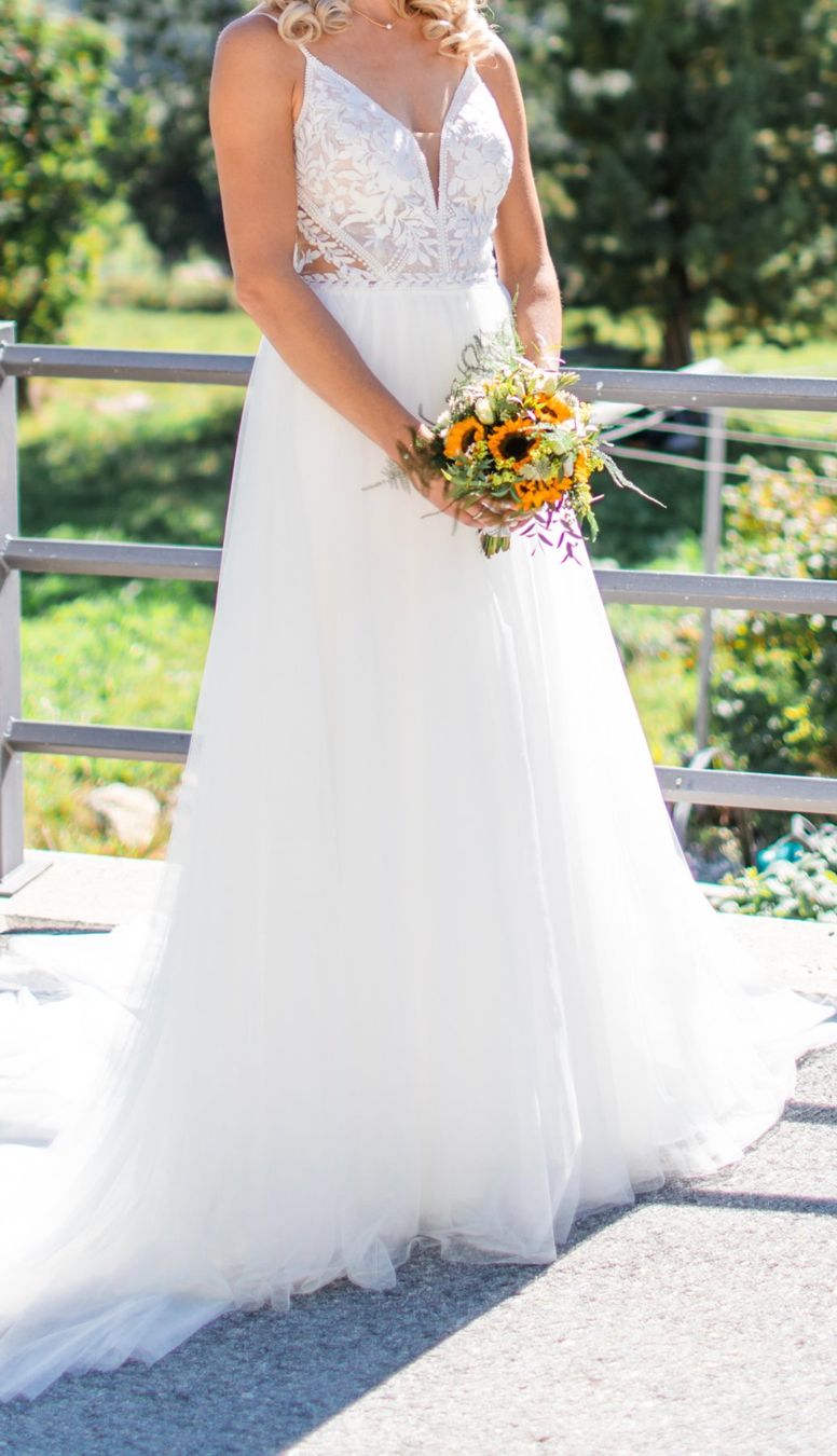 Robes: Secondhand Brautkleid Modeca "Tabby", Grösse 36-38 – D'occasion à Brunnen par Herzig-Brautmode