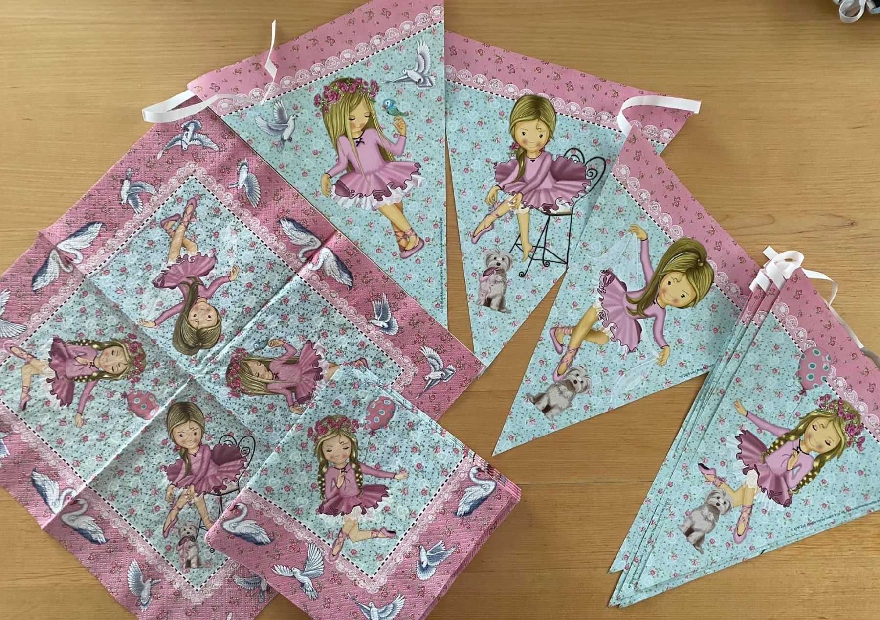 Tutte le decorazioni: Partydeko Kinder Ballerina – Usato da Herzogenbuchsee venduto da MoLa85