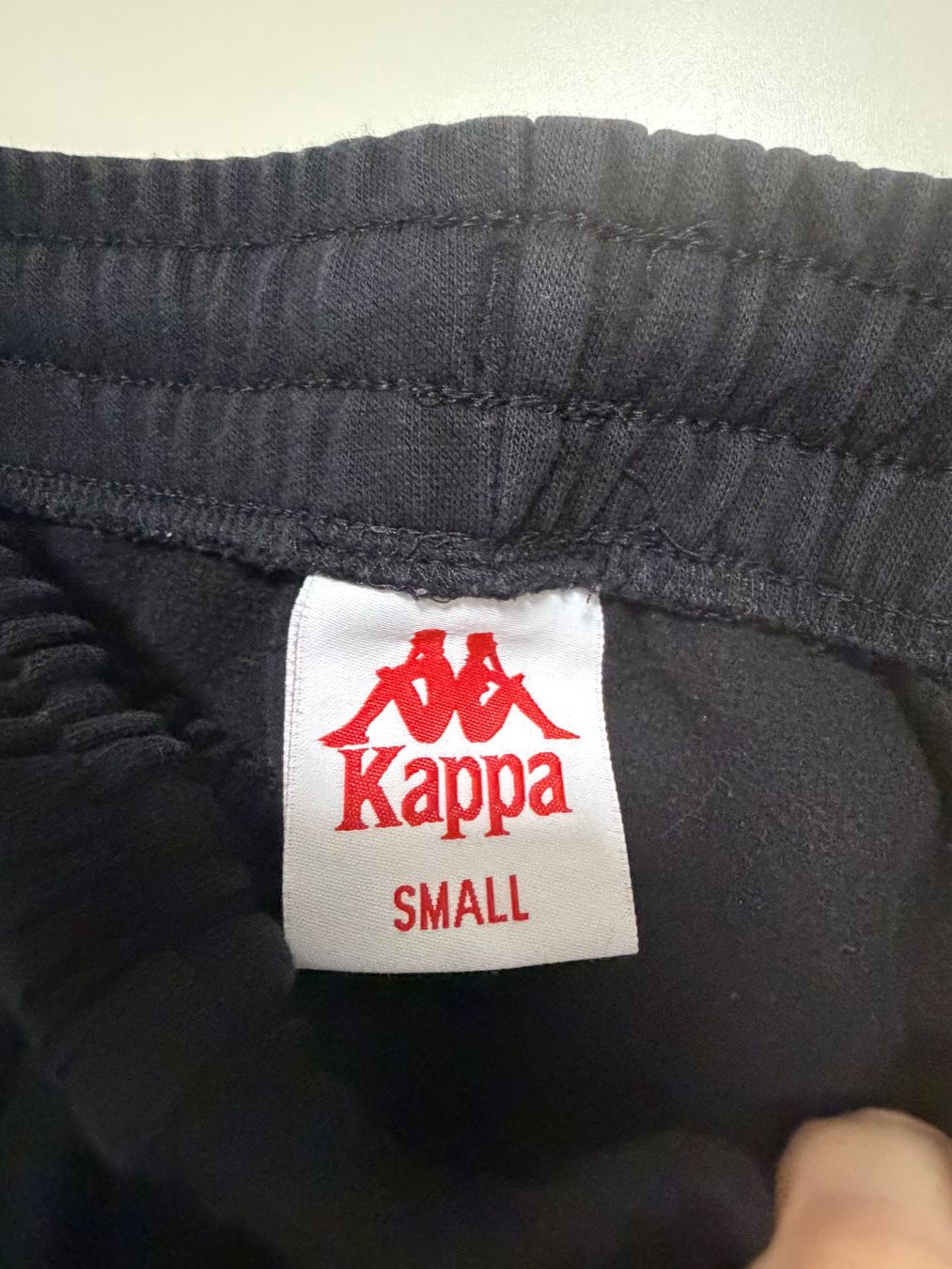 Kappa Pantaloni: Kappa Sporthose Gr S – Usato da Basel venduto da iulia_haul 2