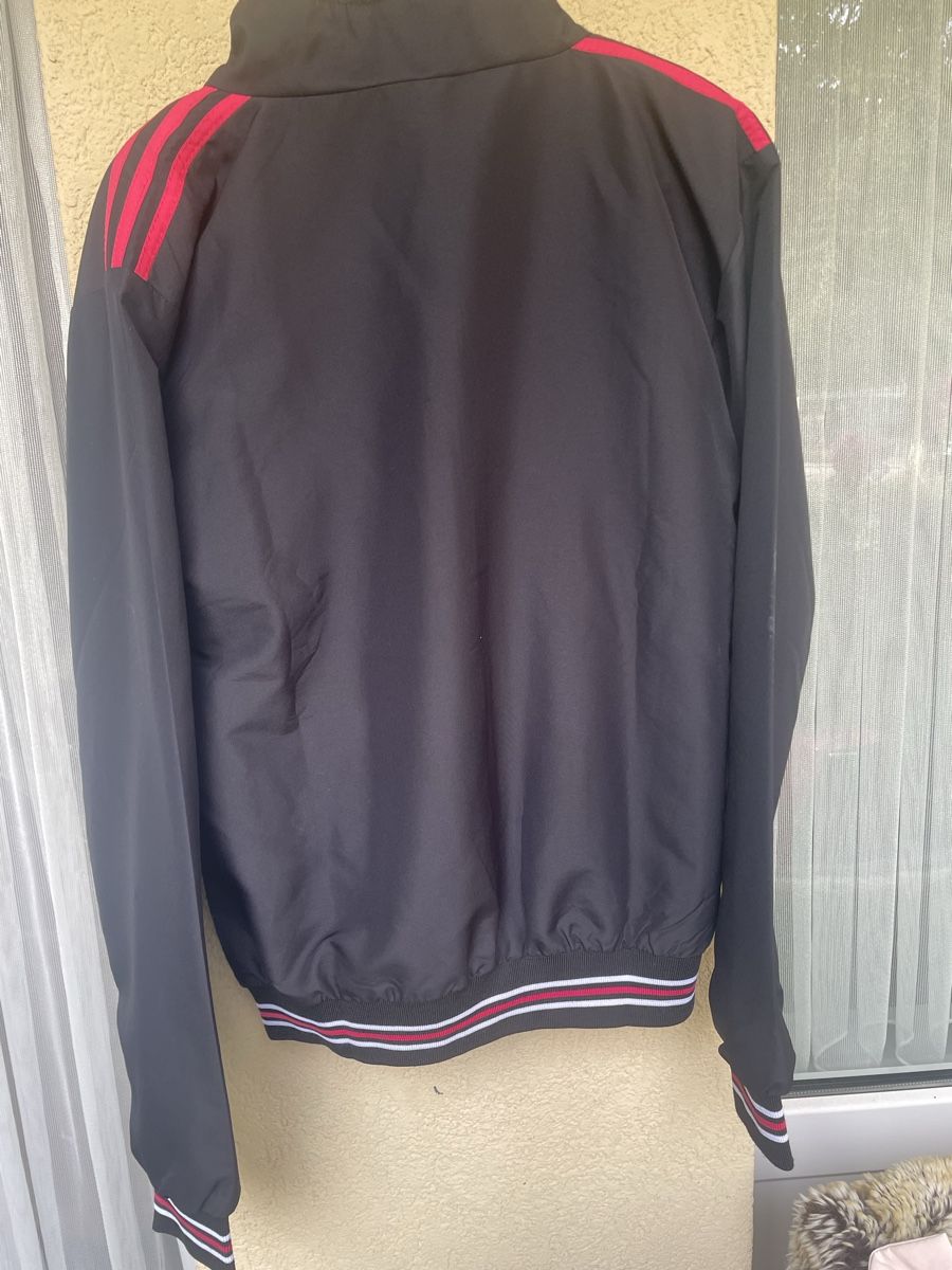 Adidas Completi & Tailleur: Adidas Trainingsanzug Schwarz/Pink – Nuovo (secondo la descrizione) da Au/ZH venduto da markthallerapperswil 1