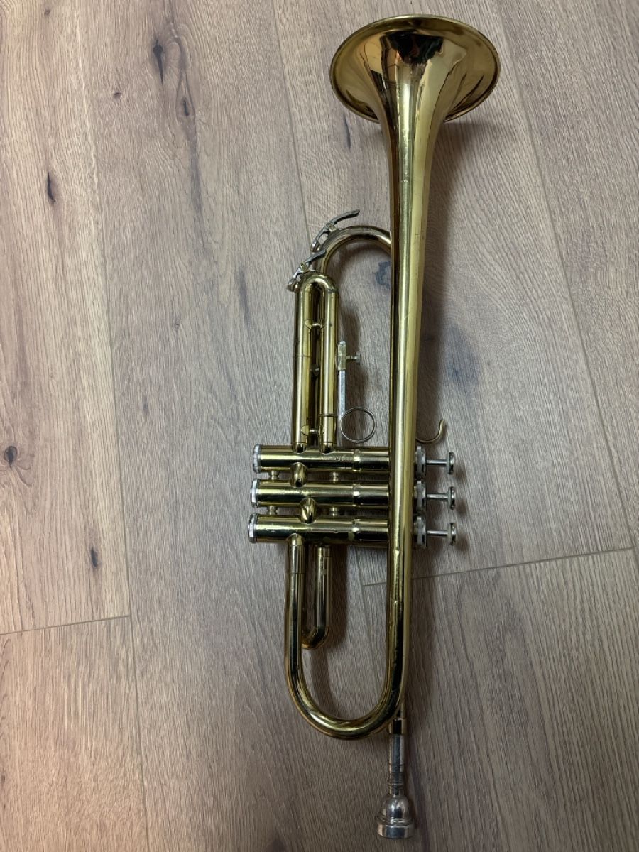 Strumenti musicali: Tromba usata, weril – Usato da basel venduto da Swiss._.1978 2