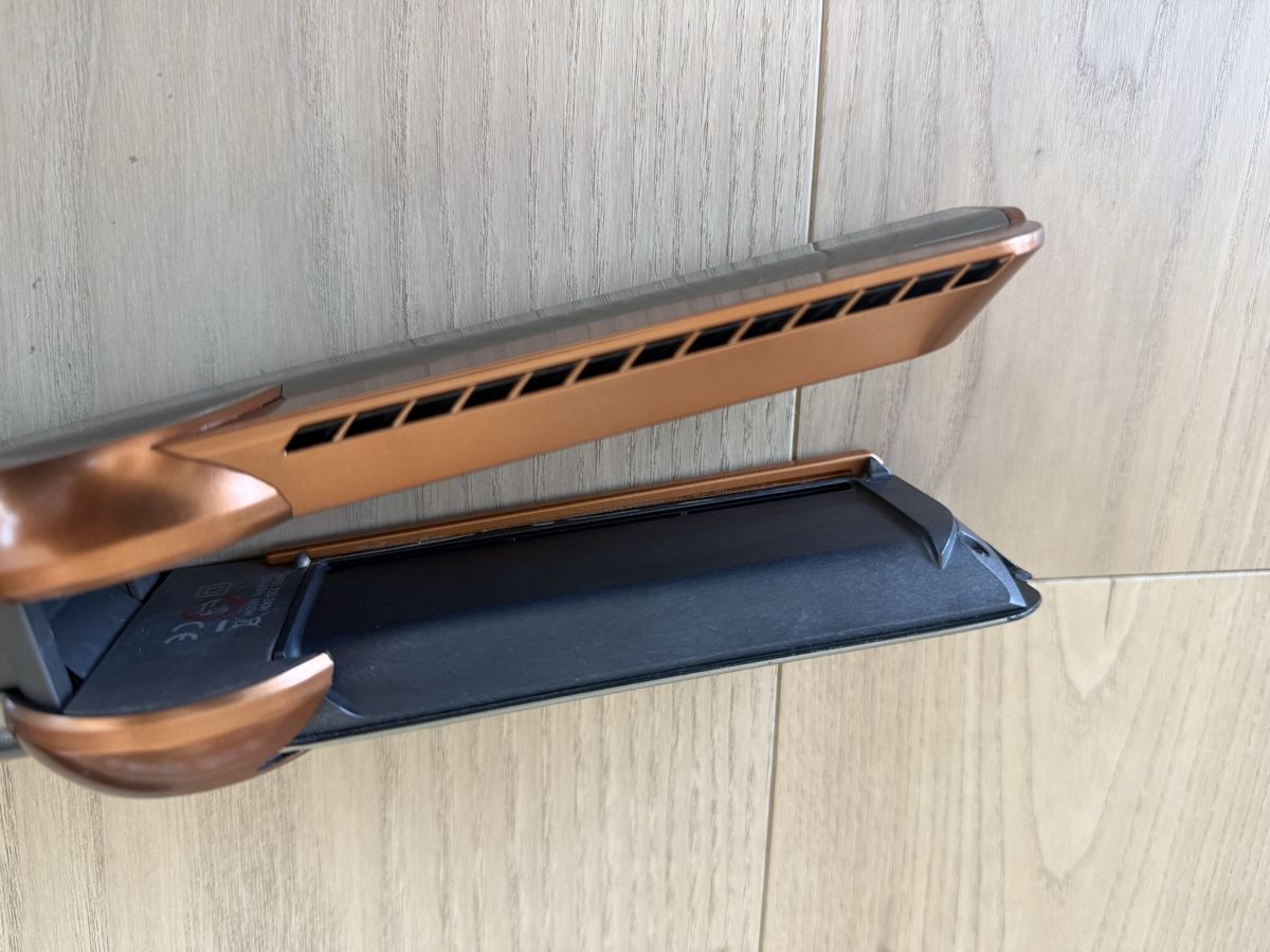 Dyson Föhn: Dyson Airstrait – Gebraucht aus Wettswil von ilona.zlatarev 3