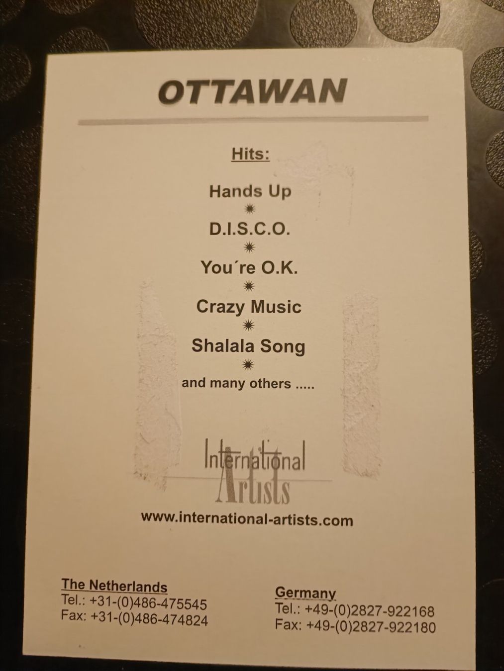 Autografi: Ottawan - handsigniert - alte Autogrammkarte – Usato da Menziken venduto da Artographs 1