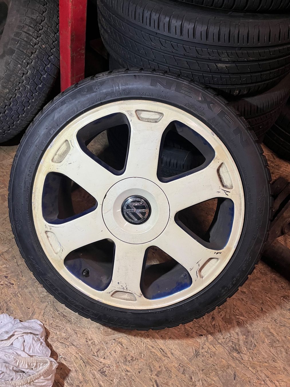Pneumatici & Ruote complete: 4x Winterräder 17 Zoll – Usato da Malters venduto da Carstyletuner
