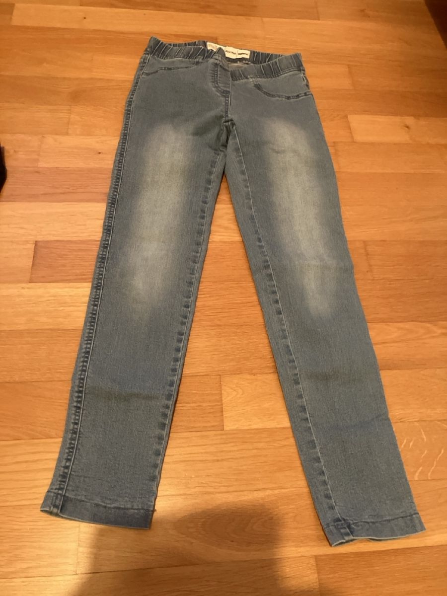 Lotti & Set di vestiti: 4 Stück Hosen Gr.146 – Usato da Uster venduto da G_Vas 3