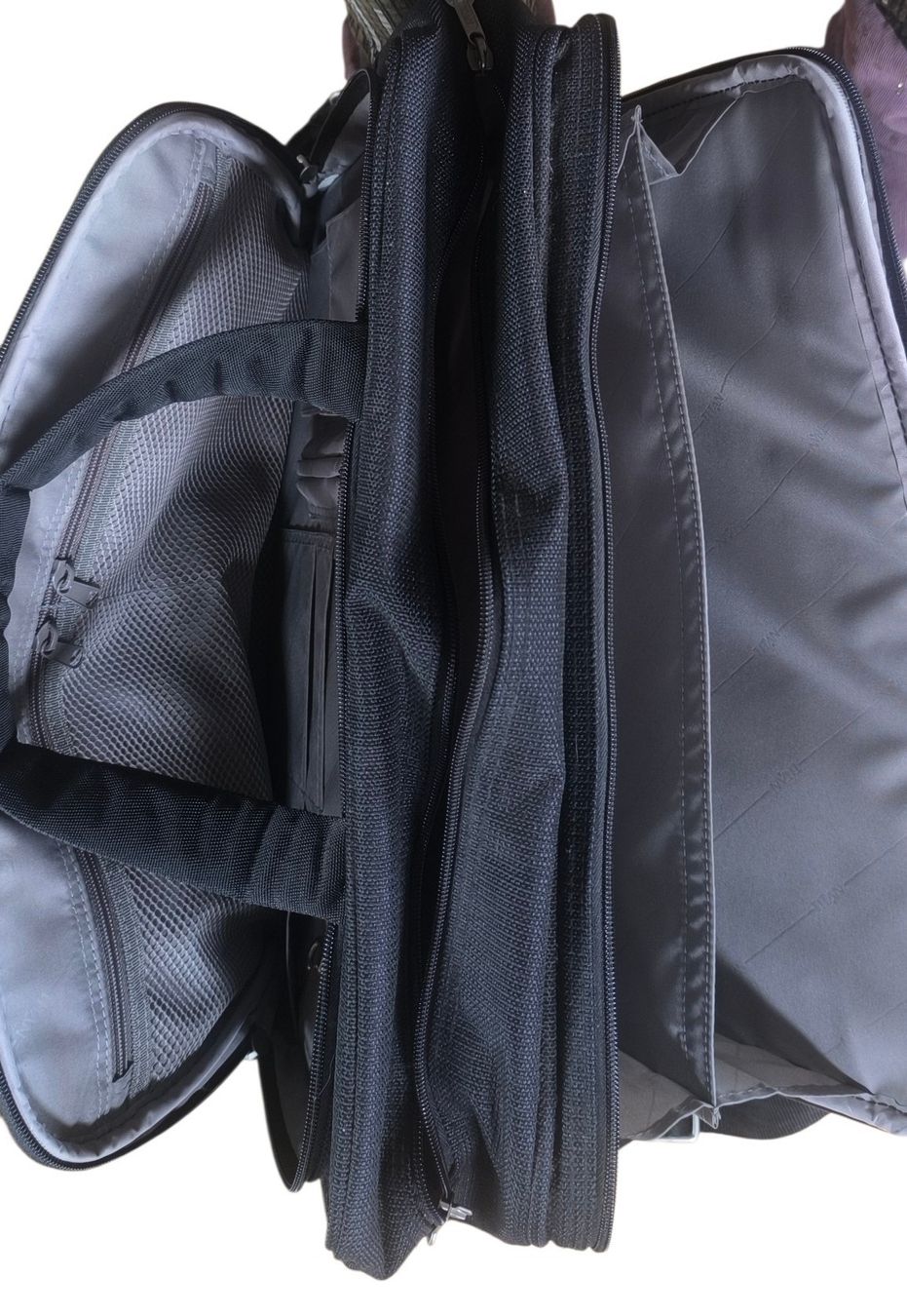Valigie & Borse: Laptoptasche – Nuovo (secondo la descrizione) da Fischbach LU venduto da bub_9f5v 3
