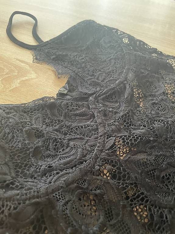 Vestiti: Schwarzes Kleid  – Usato da Basel venduto da Make-up-lover 1