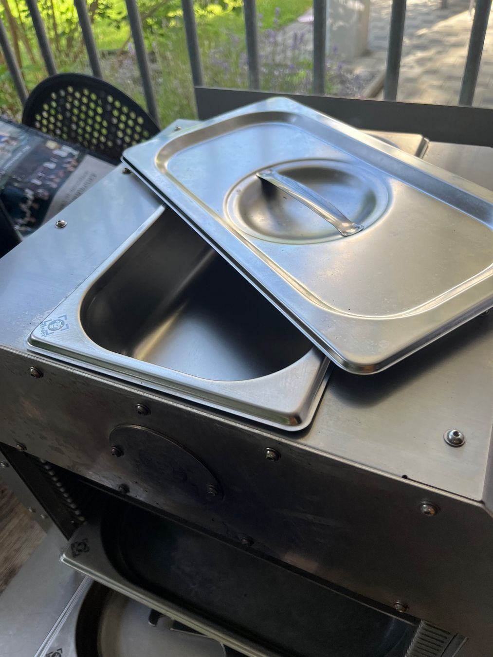 Griglie: BEEFBOX TWIN 2.0 Oberhitzegrill und Zubehör – Usato da Allenwinden venduto da Bastear 2