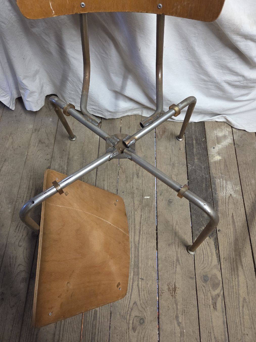 Stühle: 50er designer Holzstühle – Gebraucht aus Wädenswil von weihpos 5