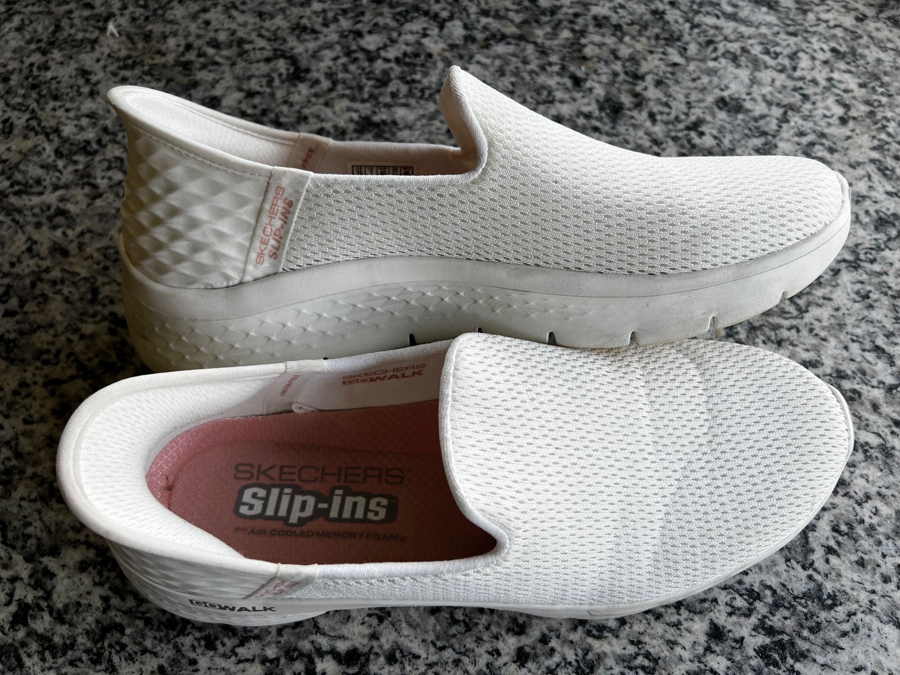 Skechers Scarpe da donna: Sketchers Slip ins Gr. 40 – Nuovo (secondo la descrizione) da Hinwil venduto da vibi55 1