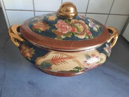 SOUPIÈRE, style ASIATIQUE. Peinte à la main