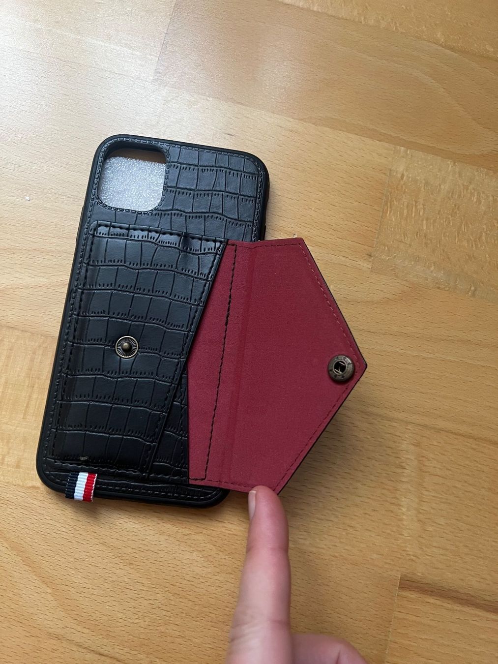 Cover & Protezioni schermo: Handy Hülle Iphone 11 – Nuovo e nell'imballaggio originale da witterswil venduto da Bargo 1