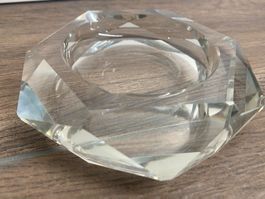 Aschenbecher aus Glas transparent Diamantform
