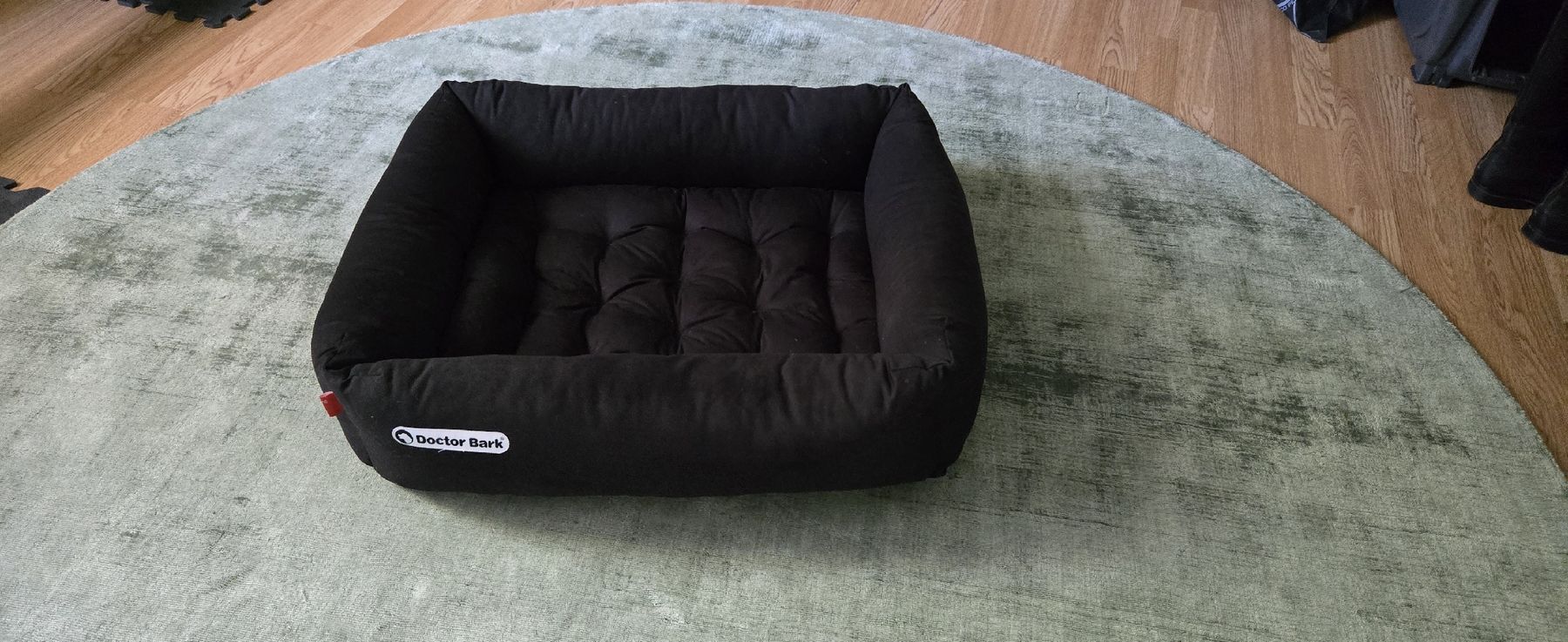 Liege- & Schlafplätze: Hundekorb Dr. Bark 70x60cm – Neu (gemäss Beschreibung) aus Zollikerberg von Thrisha