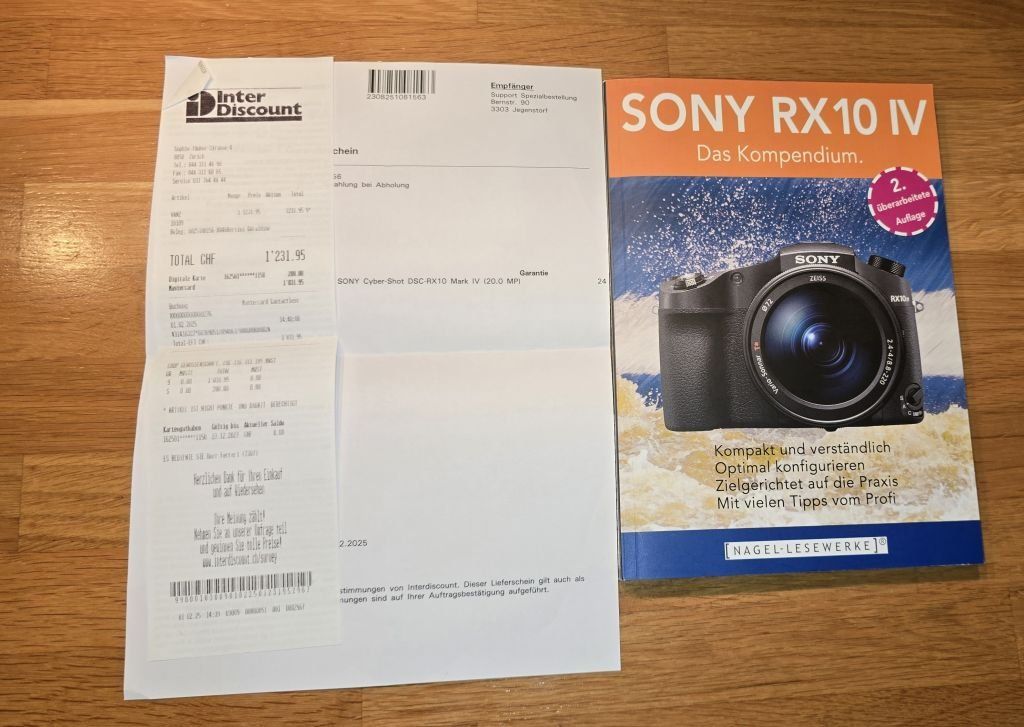 Sony RX10 IV - Top Zustand, mit Zubehör und Restgarantie (Gebraucht) in ...