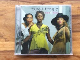 CD trin-i-tee 5:7 / the kiss