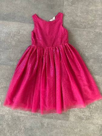 Hübsches Tüllkleid mit Pailletten (ungetragen)