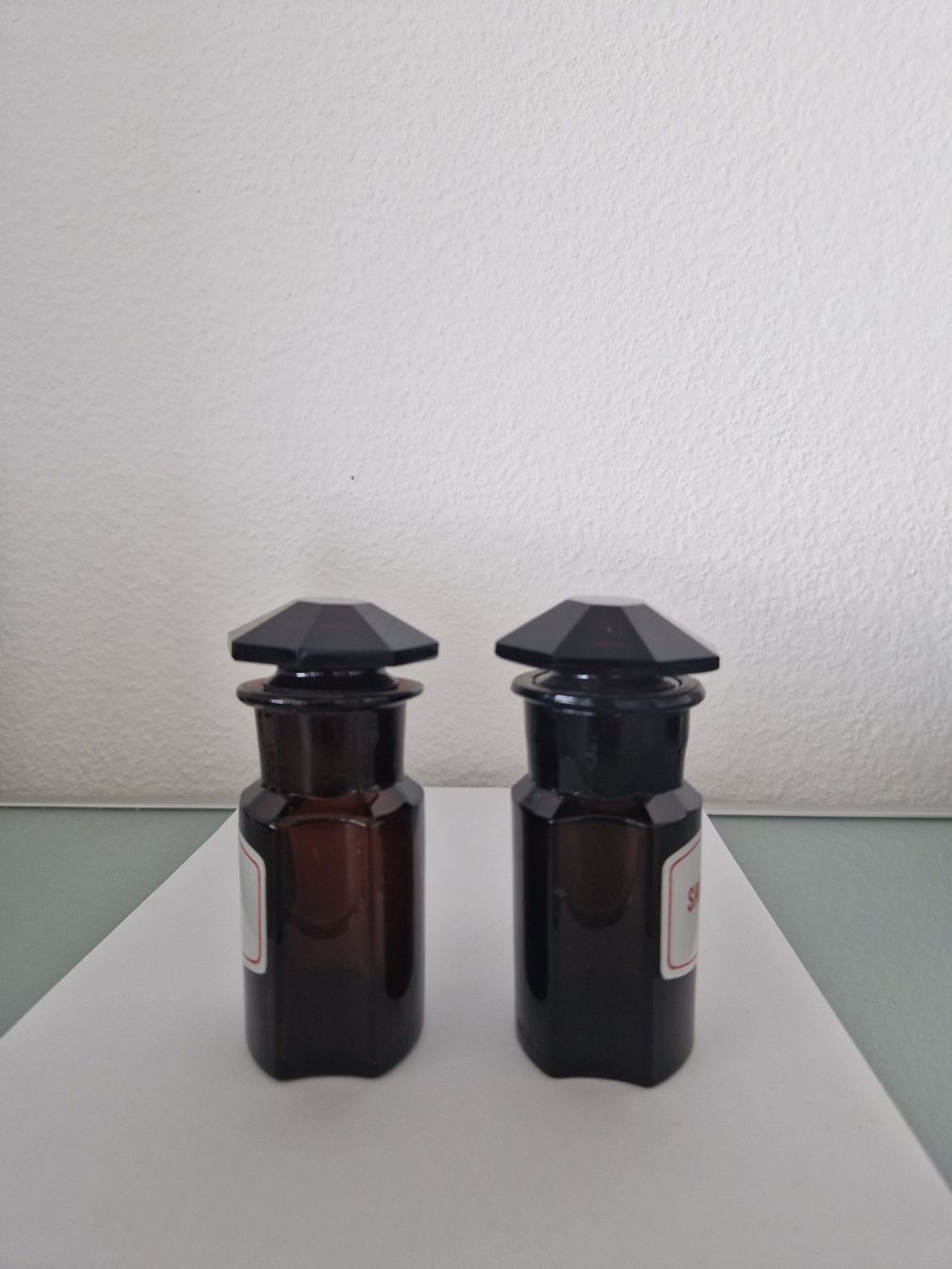 Accessori da laboratorio: Alte Apothekenflaschen – Usato da La Croix (Lutry) venduto da Lecollectioneur 2