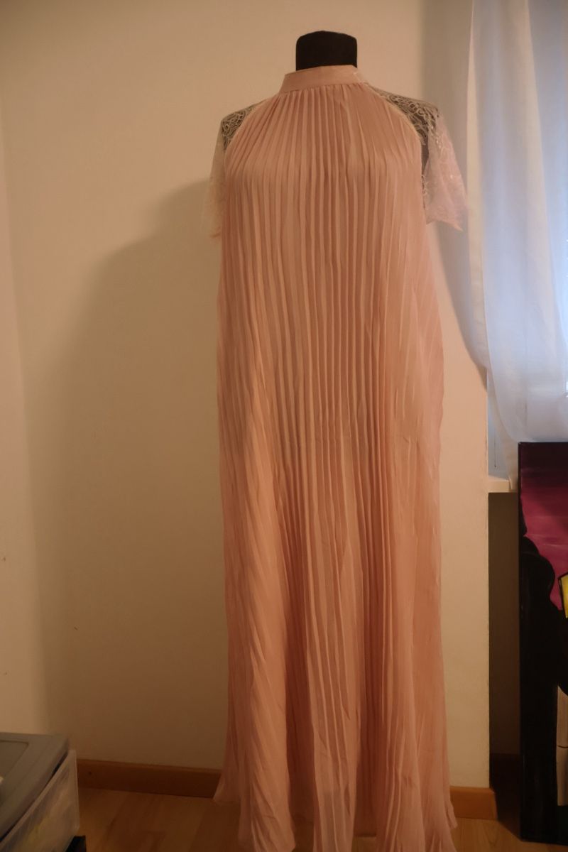 Kleider: Kleid pink Spitzärmel neuwertig – Neu (gemäss Beschreibung) aus Bösingen von ash_jnn8