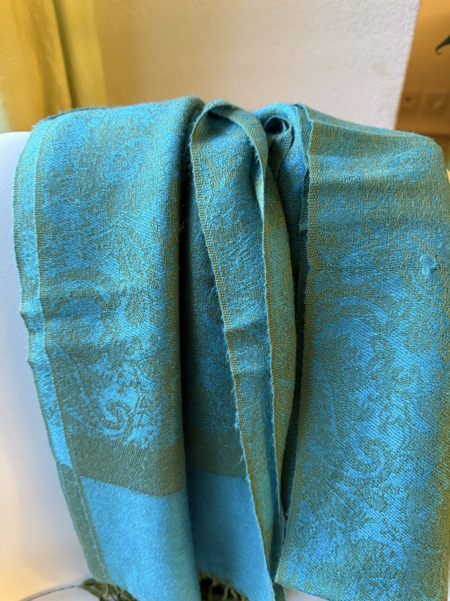 Foulards, Tücher & Schals: Türkiser warmer Schal, 67x190cm – Gebraucht aus zürich von greenmodul 4