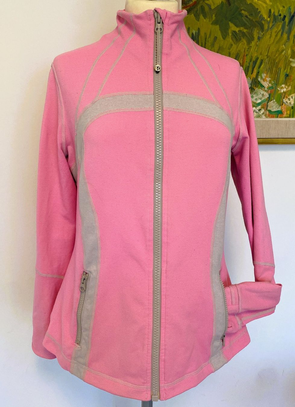 Lululemon Vestes: pink neon Lululemon Define Jacke Gr. 12=44 – D'occasion à Allschwil par Rosenfee 1