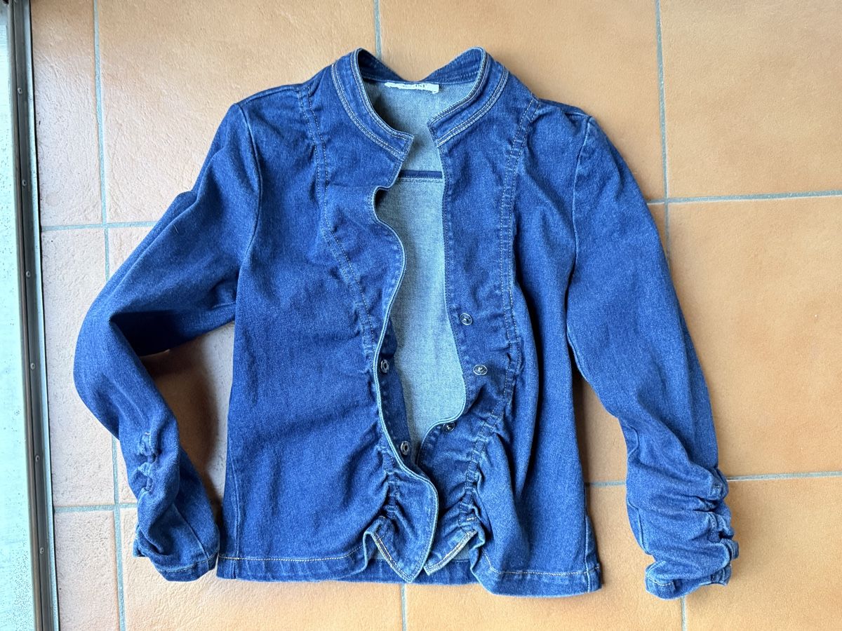 Jacken: Giacca di jeans  con maniche arricciate – Gebraucht aus Bellinzona von bul_mvy5 4