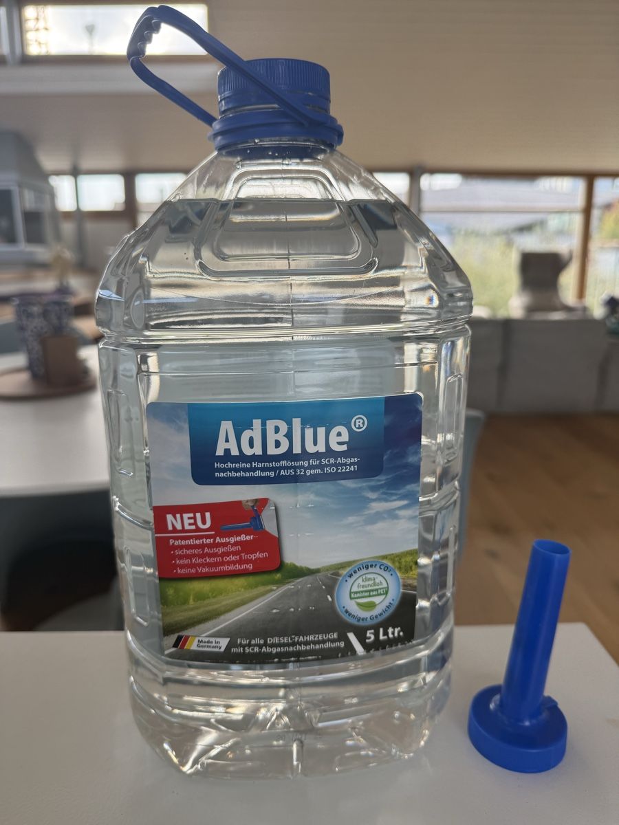 Sonstiges Fahrzeugzubehör: AdBlue Harnstofflösung – Neu und originalverpackt aus Thalwil von gansjeanjacques