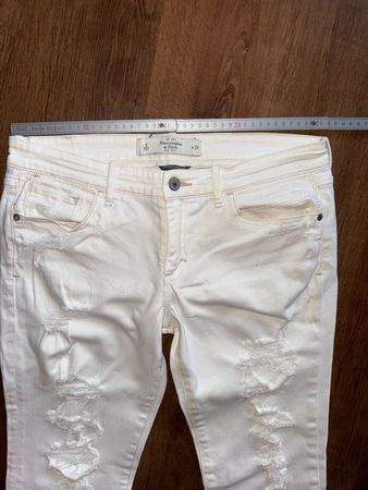 Abercrombie Jeans - 28