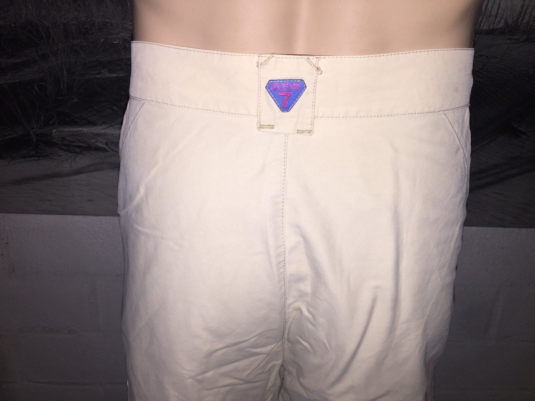 Pantaloni: Bermuda DEGRE 7    Taille/ Grosse L – Usato da Cossonay-ville venduto da Super-Price-Quality 1