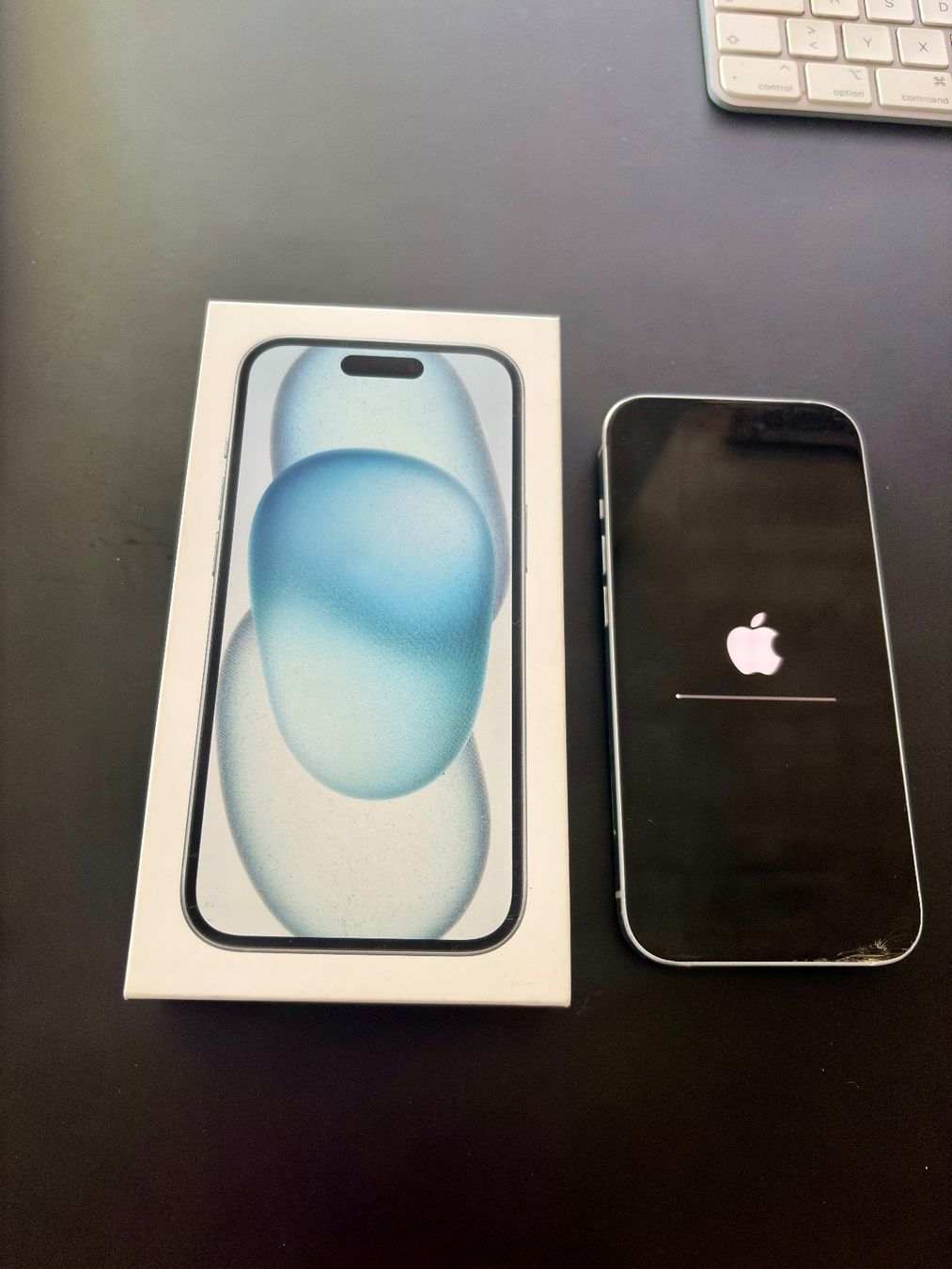 Apple Handys / Smartphones: Apple iPhone 15 - 128 GB – Defekt aus Murten von Casi06 2