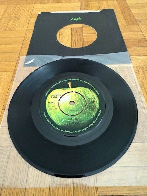 Schallplatten: Beatles 1968 hey jude (7'' 1st issue) – Gebraucht aus Territet von Yvanz