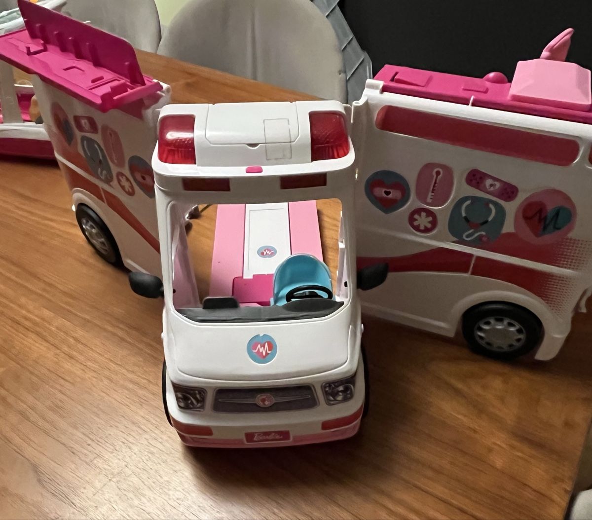 Jouets: Barbies – D'occasion à Luzern par ros_bgg6 4