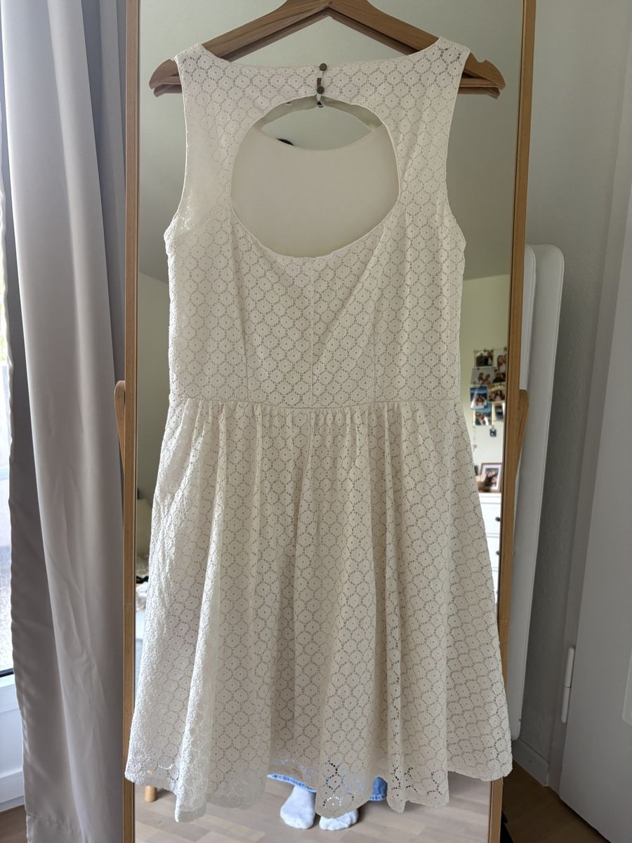 Only Vestiti: Kleid weiss von Only – Usato da Bern venduto da Janina.Leandra 1