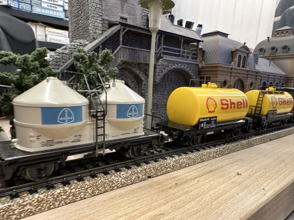 Märklin Modelleisenbahnen: Märklin Konvolut 9x Güterwagen – Gebraucht aus Lupsingen von New-Haven 1