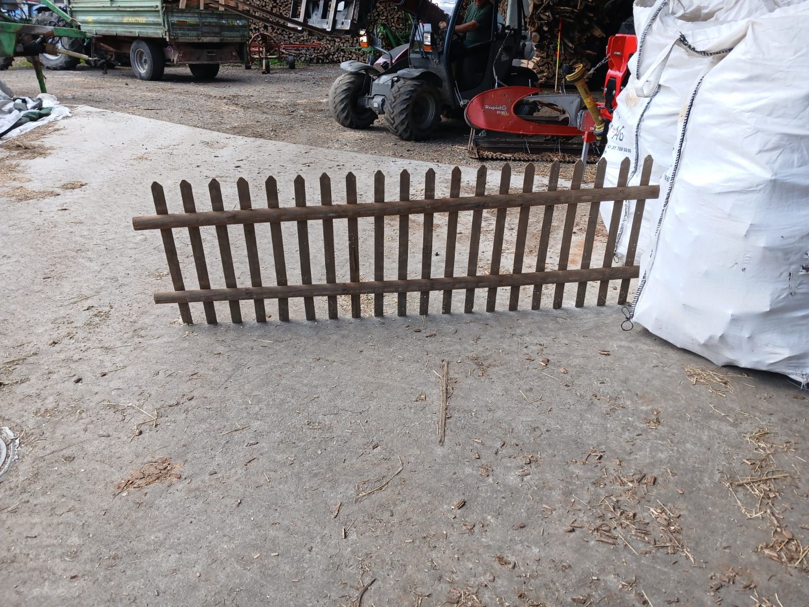 Sichtschutz: Jägerzaun 10Stk. 80 x 250 cm – Gebraucht aus Utzenstorf von green29 1