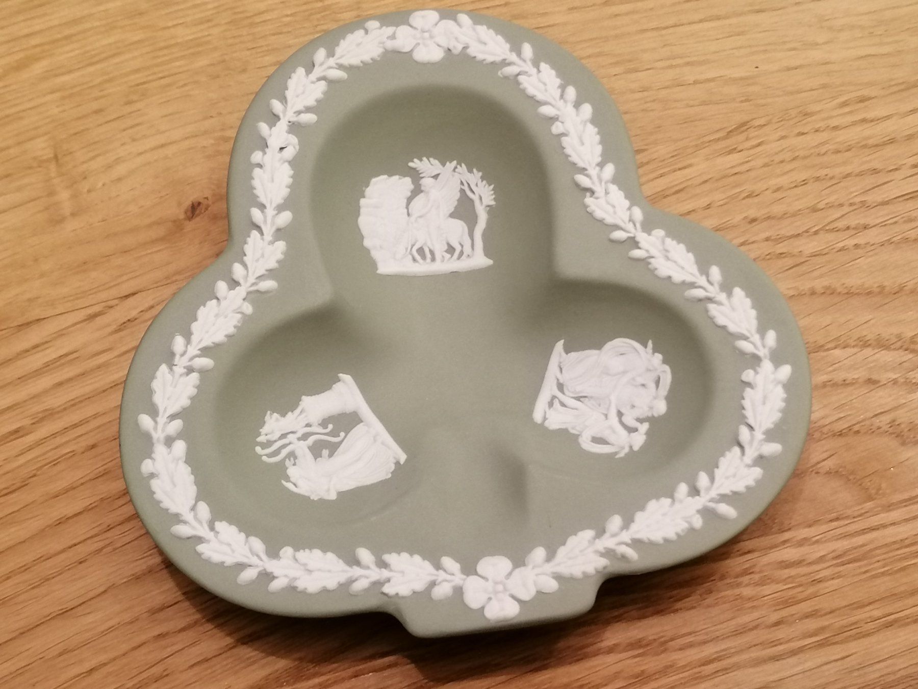 Wedgwood Piatti: Wedgwood Jasperware Teller / Schale – Usato da Basel venduto da vintagecollector
