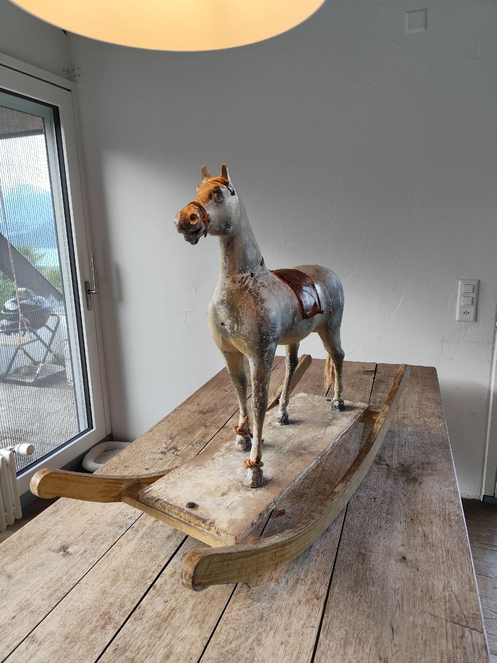 Giocattoli: wunderschönes antikes Holzpferd – Usato da Oberhofen Thun'see venduto da Calacorba 1