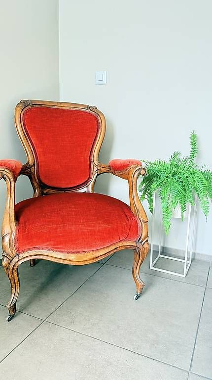 Poltrone: Königlicher Sessel – Usato da Rebstein venduto da Vebu7 4
