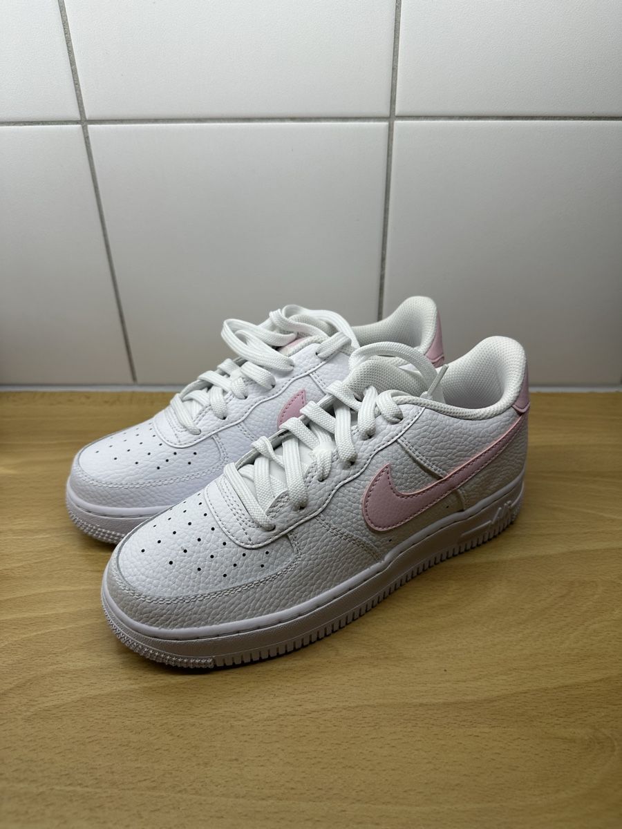 Nike Scarpe da donna: Nike Air Force 1, Weiss/Rosa, Neu! – Nuovo e nell'imballaggio originale da Richterswil venduto da Tamtamgirl2 1