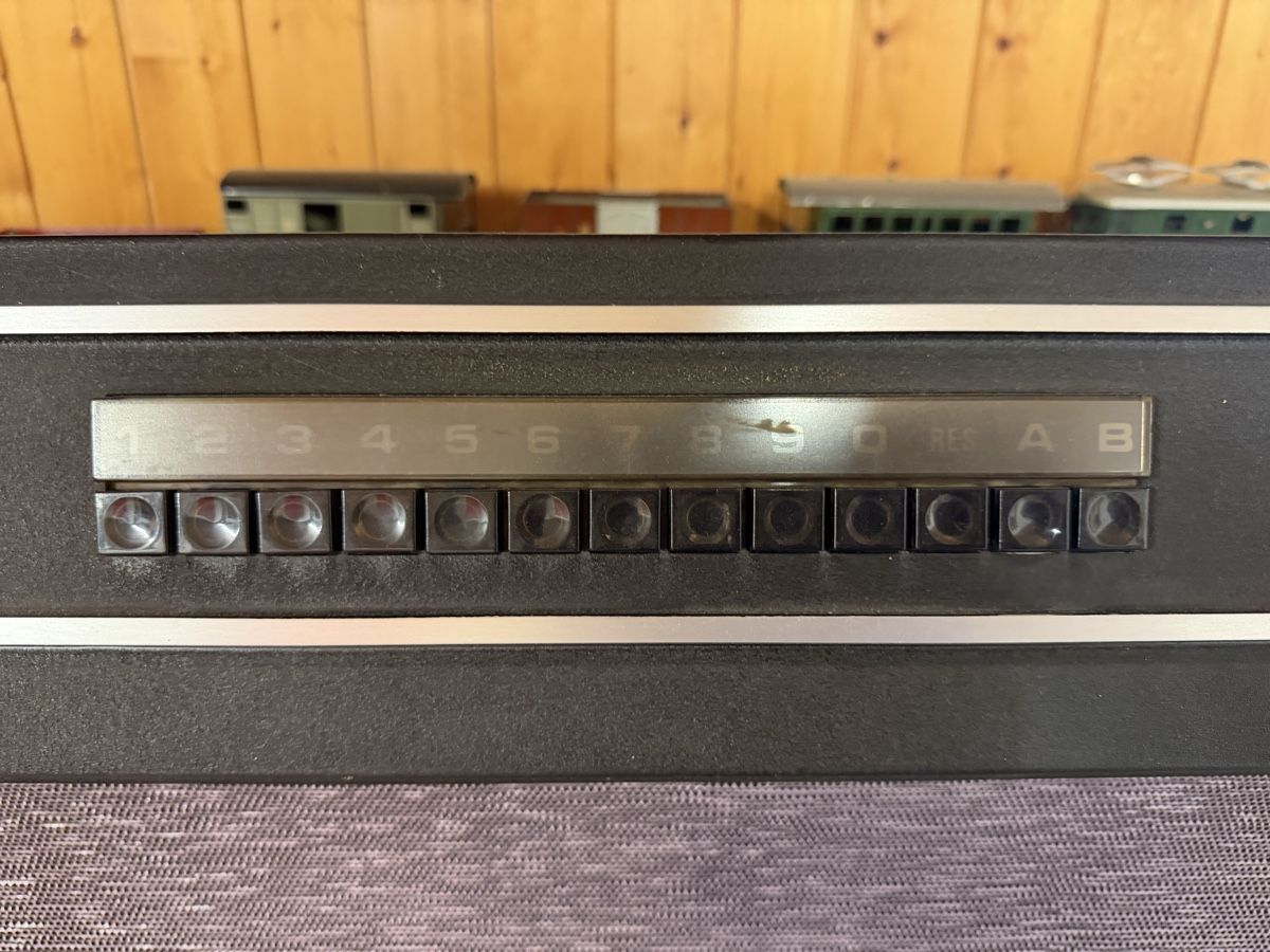 Musiktruhen: Stereo Jukebox NSM Prestige 120 C – Gebraucht aus Düdingen von 2633350 9